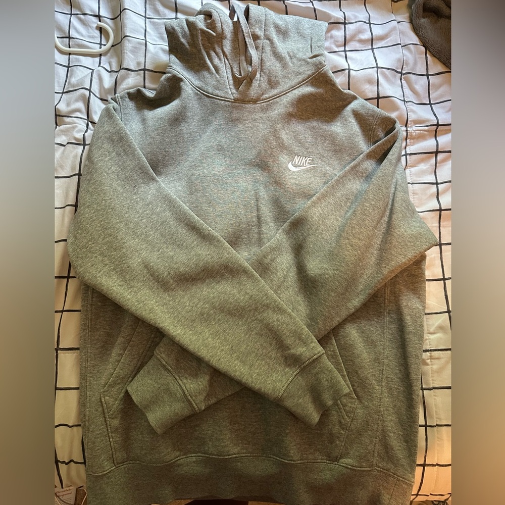 Nike Men's Gray Hoodie